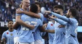 麦迪逊任意球梅开二度，热刺艰难战胜维拉。